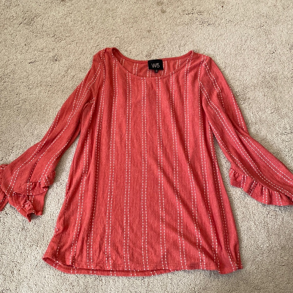 Light weight patterned tunic top